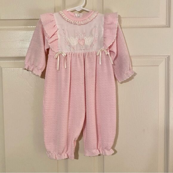 VINTAGE LACE ROMPER WITH FAUX PEARLS AND EMBROIDERED DOVES - Picture 1 of 6